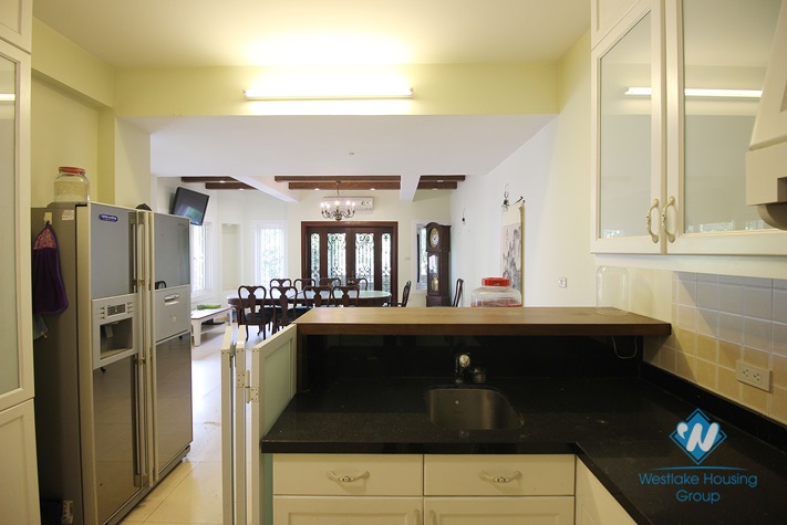 A huge 5  bedroom villa with indoor swimming pool for rent in Vuon Dao